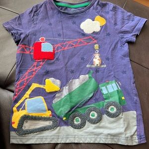 Boys mini Boden tshirt size 9/10y